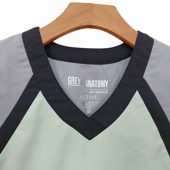 Grey's Anatomy Scrub Top Womens XXS Green V-Neck Short Sleeve Active Uniform - Picture 3 of 9
